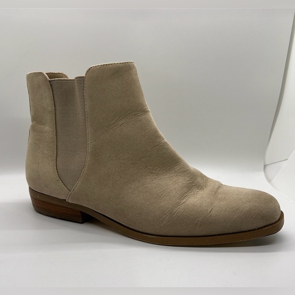 14th Union Bootie Womens Size 9.5 Chelsea Suede Pull On Style Ankle Bootie Beige - Picture 2 of 6